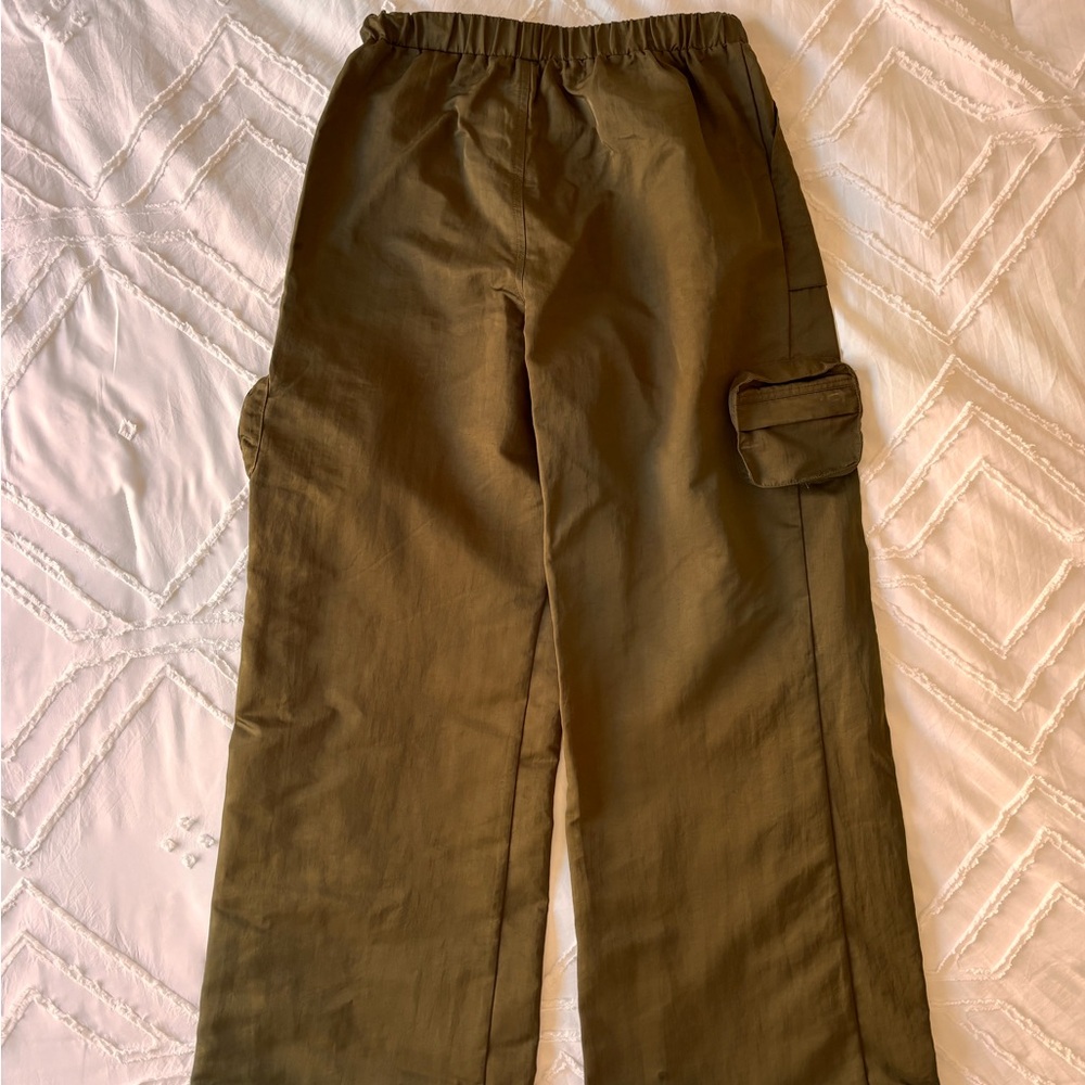Women’s Olive Cargo Pants